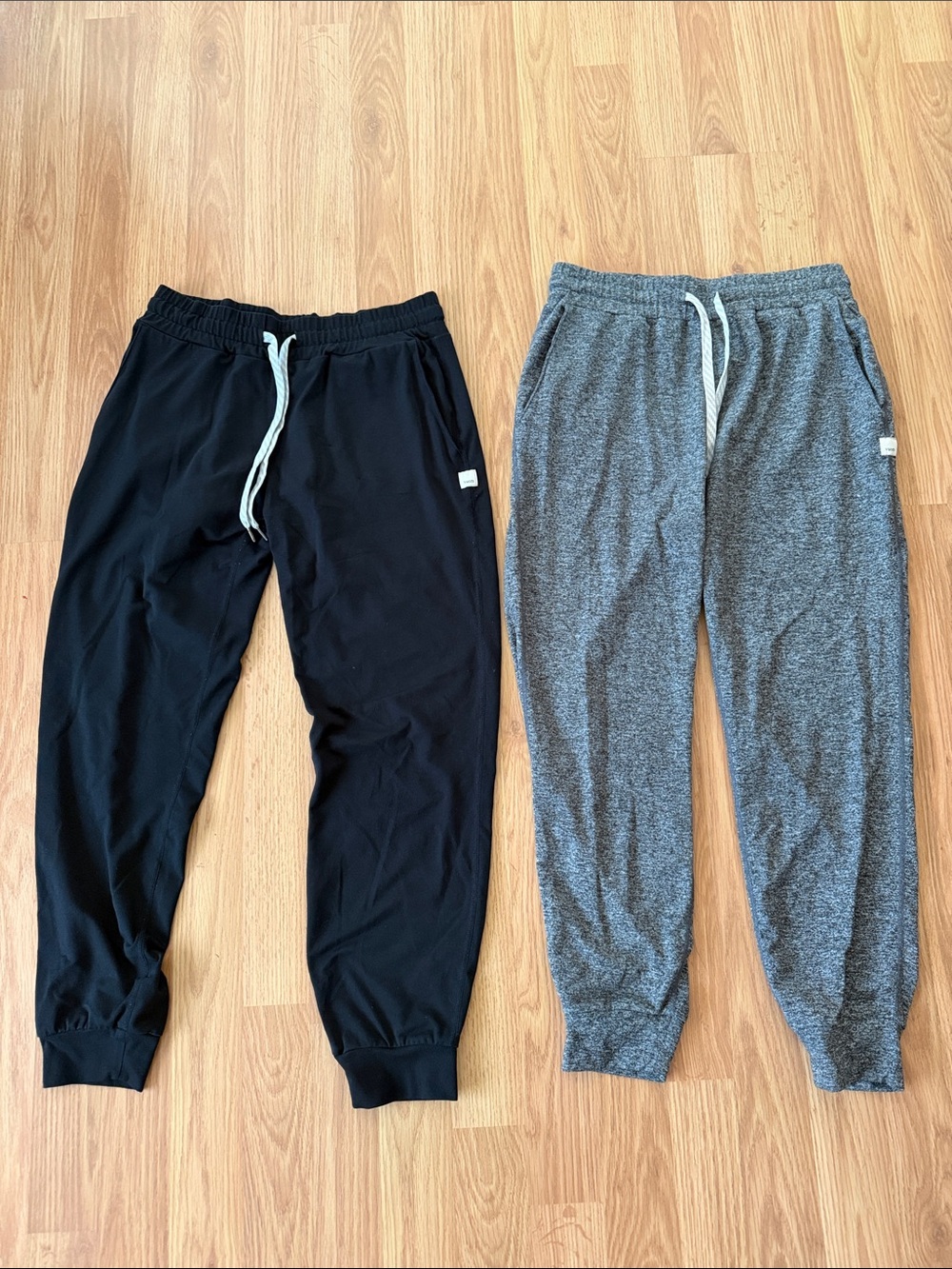 2 pairs of vuori joggers
